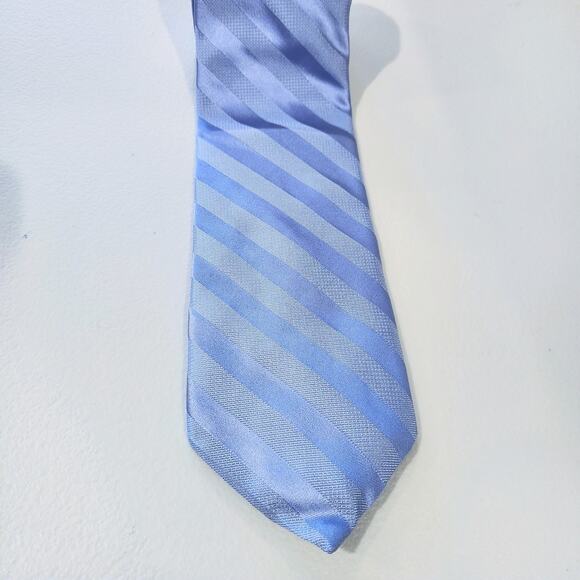 Brooks Brothers Mens Light Blue 100% Silk Necktie Wedding Business Old Money - Picture 2 of 7